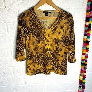 August Silk Knit Animal Print V Neck Gold 3/4 Sleeve Sweater sz L